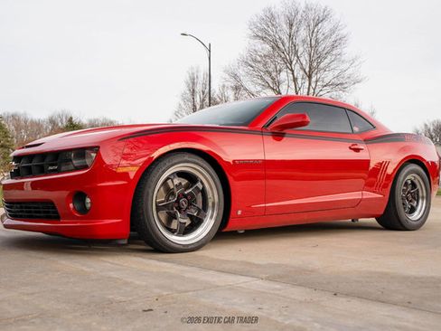 Used 2010 Chevrolet Camaro SS image 14