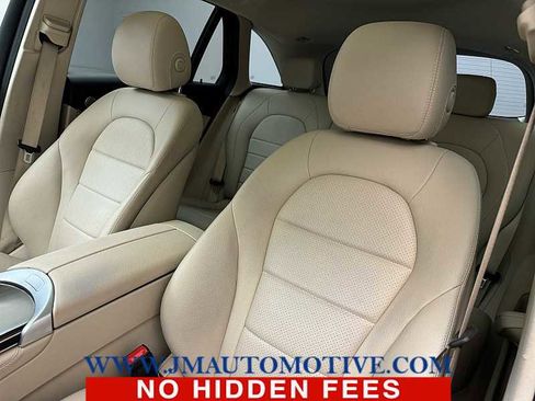 Used 2021 Mercedes-Benz GLC 300 4MATIC image 14