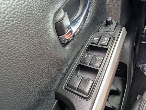 Certified 2024 Nissan Titan SV w/ SV Convenience Package image 38