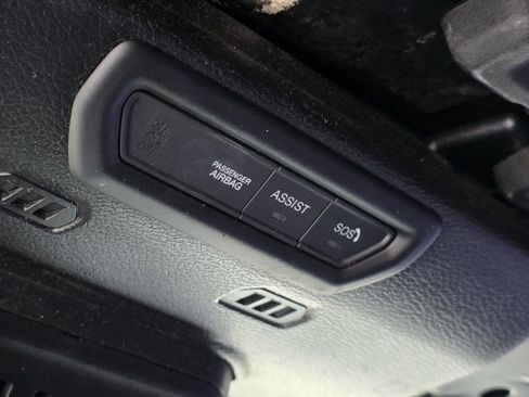 Used 2020 Jeep Gladiator Overland AWD/4WD image 27