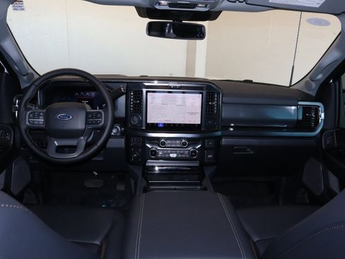 New 2026 Ford F250 Lariat w/ Black Appearance Package AWD/4WD image 26