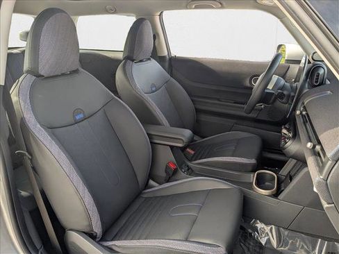 Certified 2025 MINI Cooper S image 19