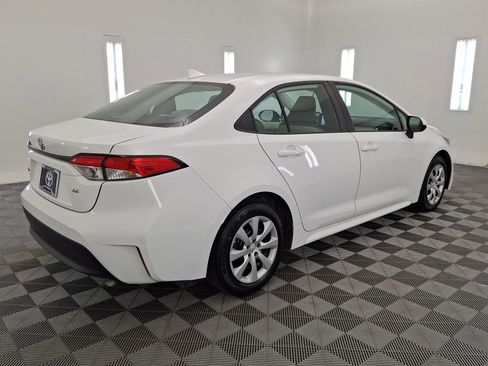 Used 2024 Toyota Corolla LE FWD image 24