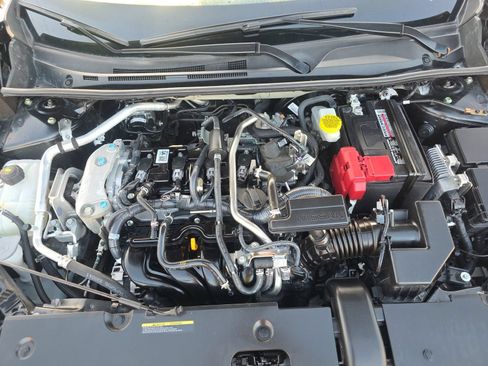 Used 2024 Nissan Sentra SV FWD image 9