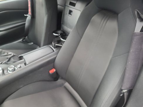 Used 2021 MAZDA MX-5 Miata Sport image 31