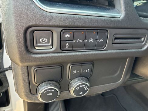 Used 2021 Chevrolet Tahoe LT w/ LT Signature Plus Package image 12