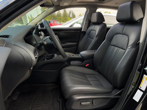 Used 2024 Honda HR-V EX-L image 12