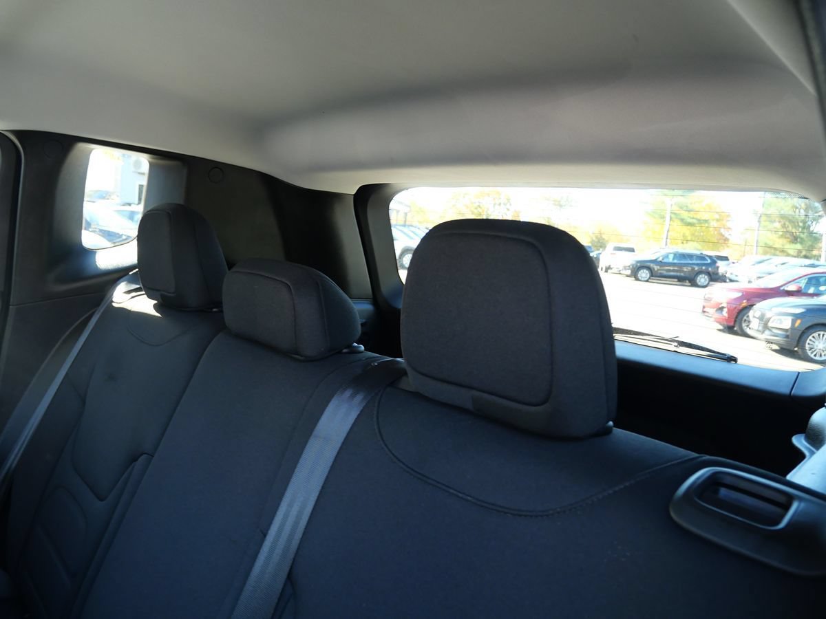 Used 2021 Jeep Renegade Latitude AWD/4WD image 23