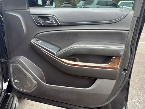 Used 2017 Chevrolet Suburban LT image 57