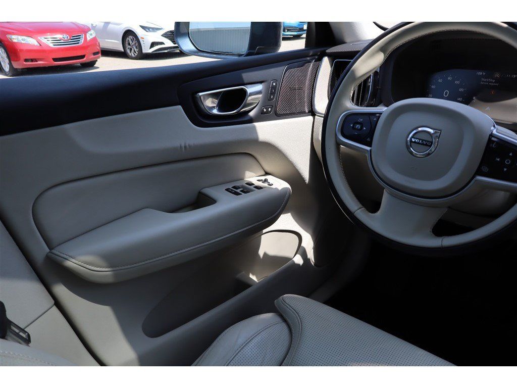 Used 2021 Volvo XC60 T5 Inscription w/ Protection Package Premier AWD/4WD image 20