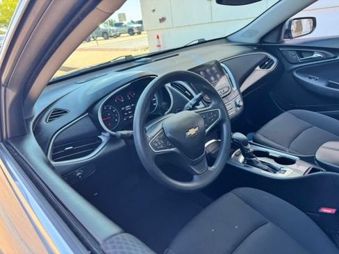 Used 2024 Chevrolet Malibu LT FWD image 12
