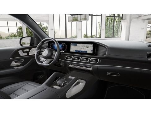 New 2026 Mercedes-Benz GLS 580 4MATIC image 6