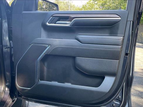 Used 2024 Chevrolet Silverado 1500 LT AWD/4WD image 26