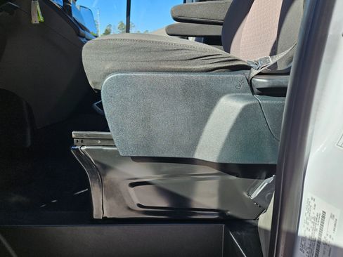 Used 2023 Ford Transit 350 XLT image 20