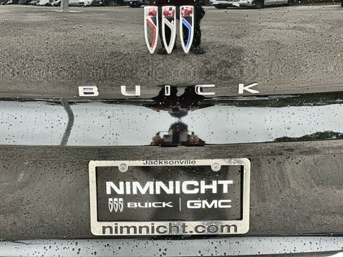 Used 2025 Buick Envista Avenir image 32