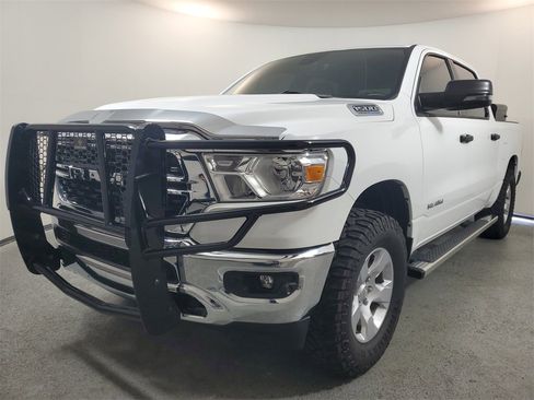Used 2023 RAM 1500 Big Horn image 3