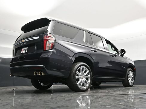 Used 2022 Chevrolet Tahoe High Country w/ Premium Package 2 AWD/4WD image 54