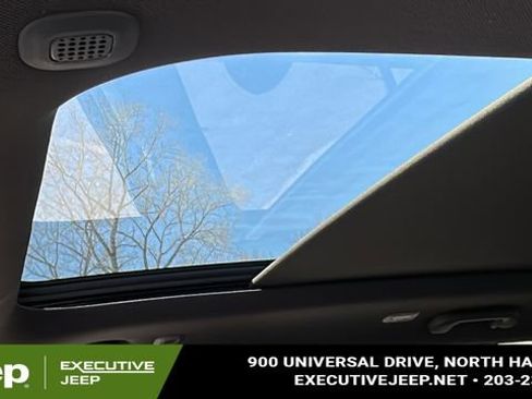 New 2025 Jeep Grand Cherokee Limited image 12