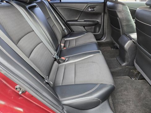 Used 2017 Honda Accord Sport image 13