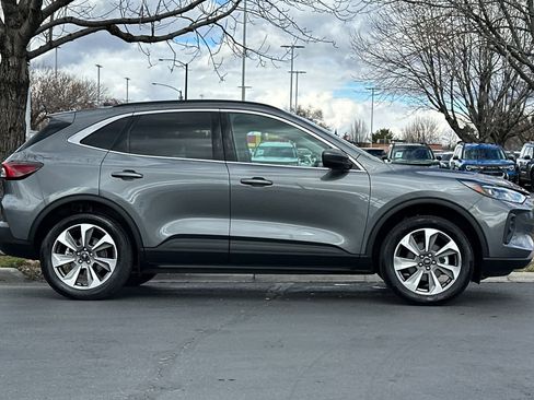 Certified 2025 Ford Escape Platinum image 8