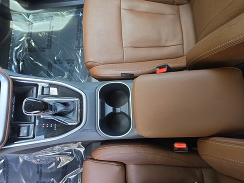 Used 2024 Subaru Outback Touring image 23