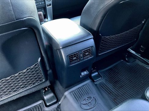 Used 2021 Toyota 4Runner Limited image 29