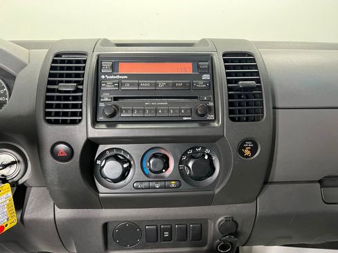 Used 2005 Nissan Xterra SE image 12