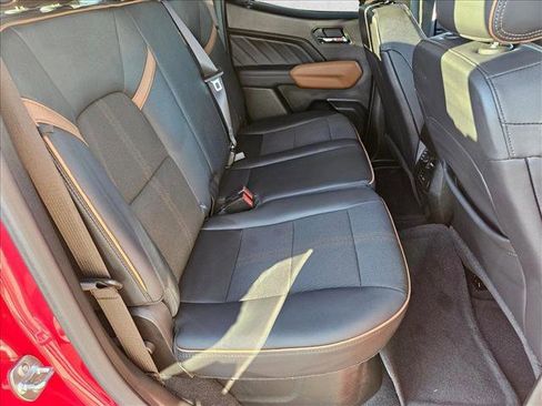 Certified 2024 GMC Canyon AT4 w/ Technology Package image 18