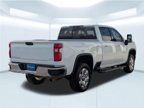 Used 2021 Chevrolet Silverado 2500 LTZ w/ LTZ Plus Package image 6