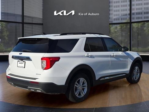 Used 2023 Ford Explorer XLT w/ Equipment Group 202A image 6