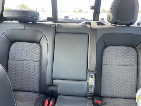 Used 2016 Chevrolet Colorado Z71 AWD/4WD image 12