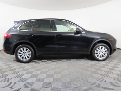 Used 2012 Porsche Cayenne S image 44