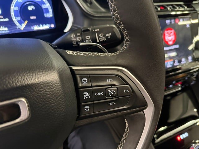 Used 2024 Jeep Grand Cherokee L Altitude AWD/4WD image 51