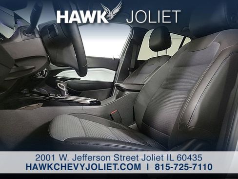 Used 2025 Chevrolet Trax LT w/ Driver Confidence Package FWD image 10