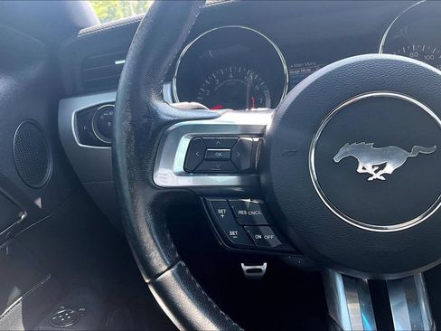 Used 2017 Ford Mustang GT Premium RWD image 17