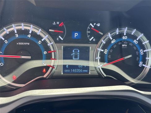 Used 2019 Toyota 4Runner TRD Off-Road Premium AWD/4WD image 18