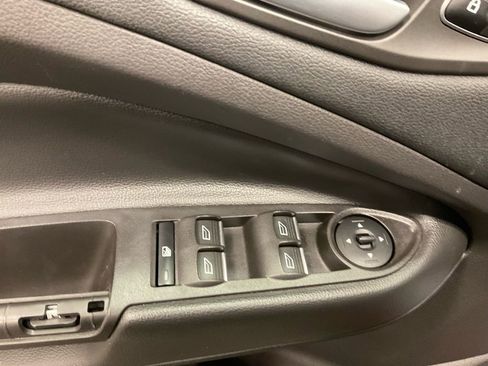 Used 2018 Ford Escape Titanium w/ Ford Safe & Smart Package image 18