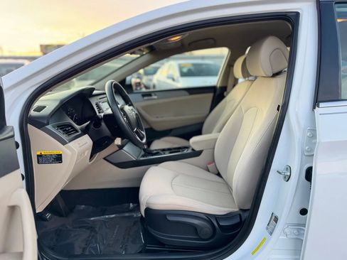 Used 2017 Hyundai Sonata SE image 15