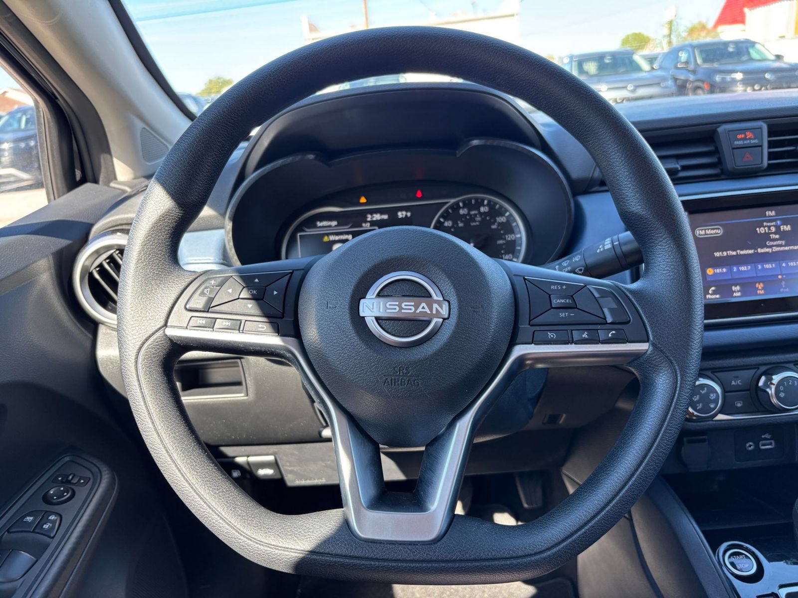 Used 2025 Nissan Versa SV FWD image 25