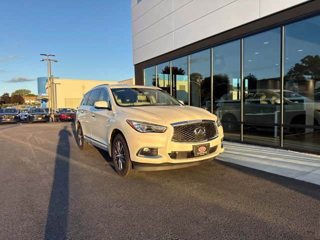 Used 2016 INFINITI QX60 Luxe w/ Premium Plus Package AWD/4WD image 1