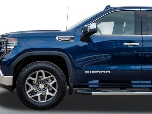 Used 2023 GMC Sierra 1500 SLT image 10