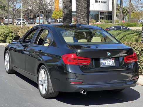 Used 2018 BMW 320i Sedan image 17