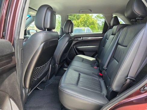 Used 2013 Kia Sorento EX FWD image 9
