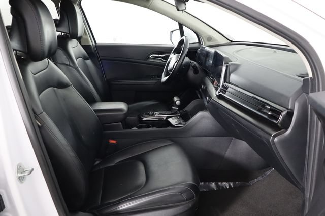 Certified 2025 Kia Sportage EX FWD image 18