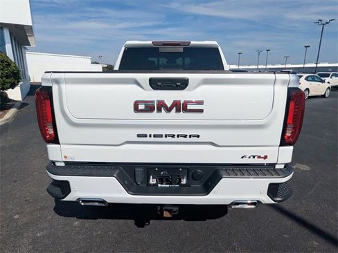 Used 2023 GMC Sierra 1500 AT4 w/ AT4 Premium Package image 5