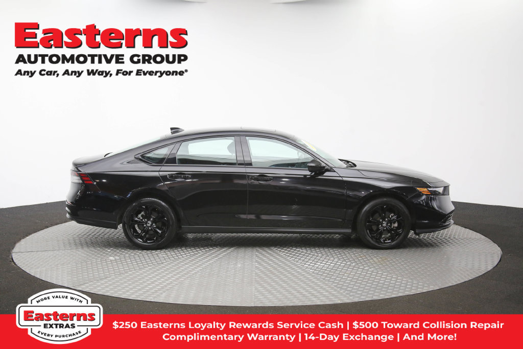 Used 2025 Honda Accord SE image 40