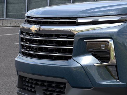 New 2025 Chevrolet Traverse LT w/ Driver Confidence Package image 13