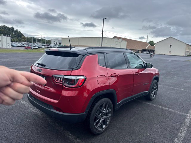 Used 2026 Jeep Compass Limited AWD/4WD image 11