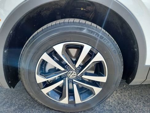 Used 2024 Volkswagen Tiguan S AWD/4WD image 15