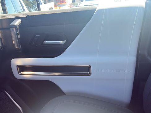 Used 2025 GMC Hummer EV 3X AWD/4WD image 25